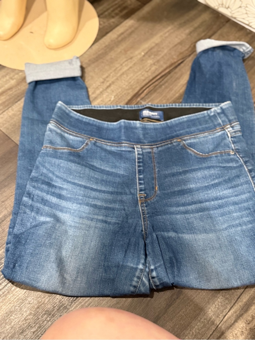 Old Navy Rockstar Mid-Rise Pull-On Skinny Jeans – Size 10